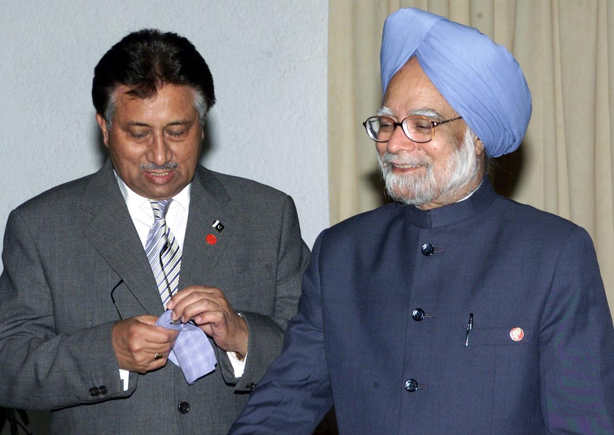 n this Saturday, September 16, 2006 file image, Prime Minister Manmohan Singh and Pakistan’s President Pervez Musharraf after a bilateral meeting during the 14th Nonaligned Summit in Havana, Cuba.